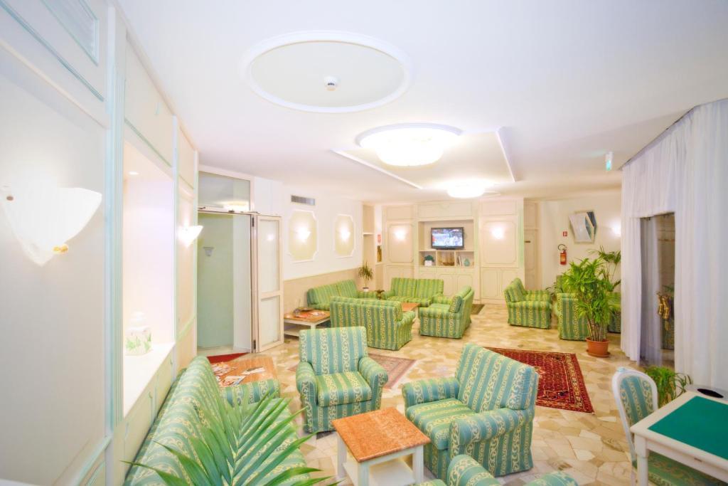 Hotel Excelsior カオルレ エクステリア 写真